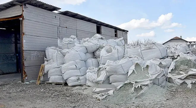 Određen pritvor osumnjičenima za skladištenje opasnog otpada