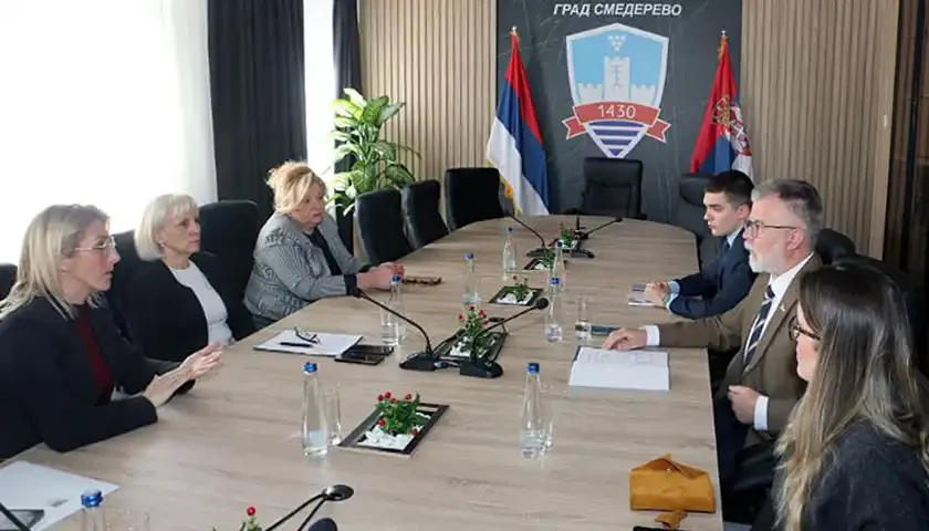 Ministar informisanja poseta 1