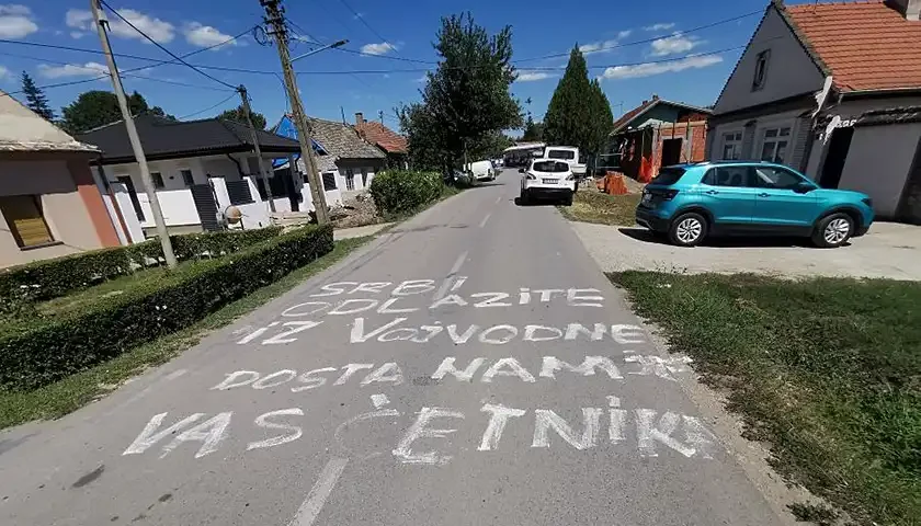 kovin i cetnici na asfaltu