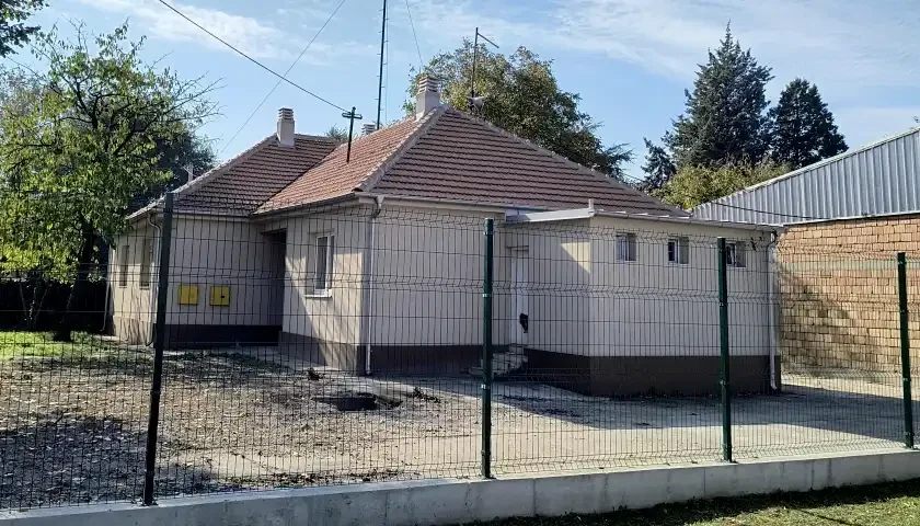 kovin - prenamena stambene zgrade u vrtic 1