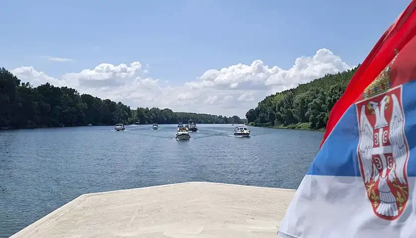 kovinska regata se vraca kuci