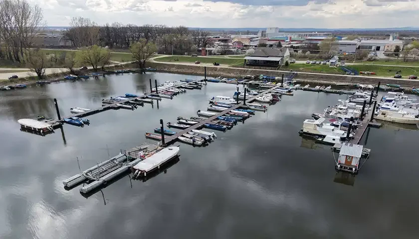 marina u dunavcu traze se cuvari