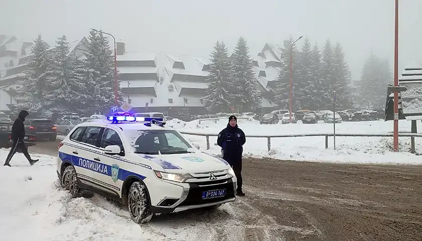 na put samo sa zimskim gumama