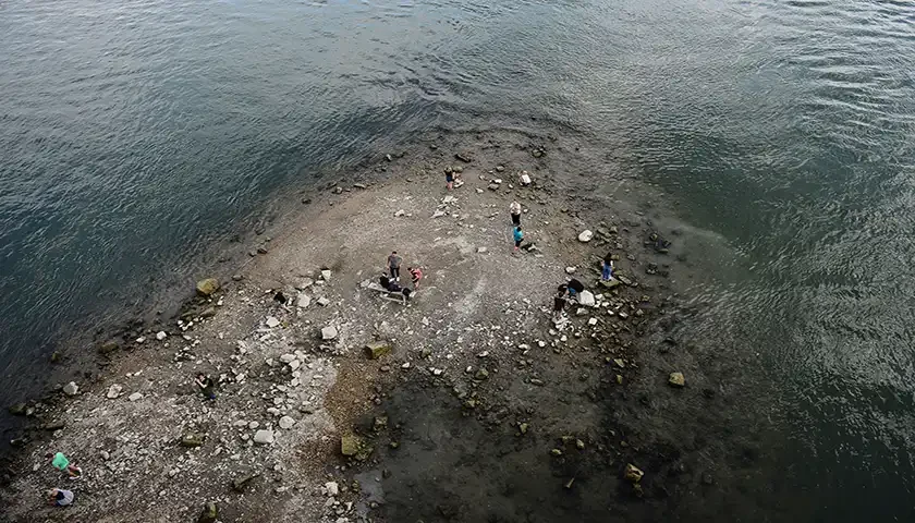 nizak nivo dunava izlaze sprudovi