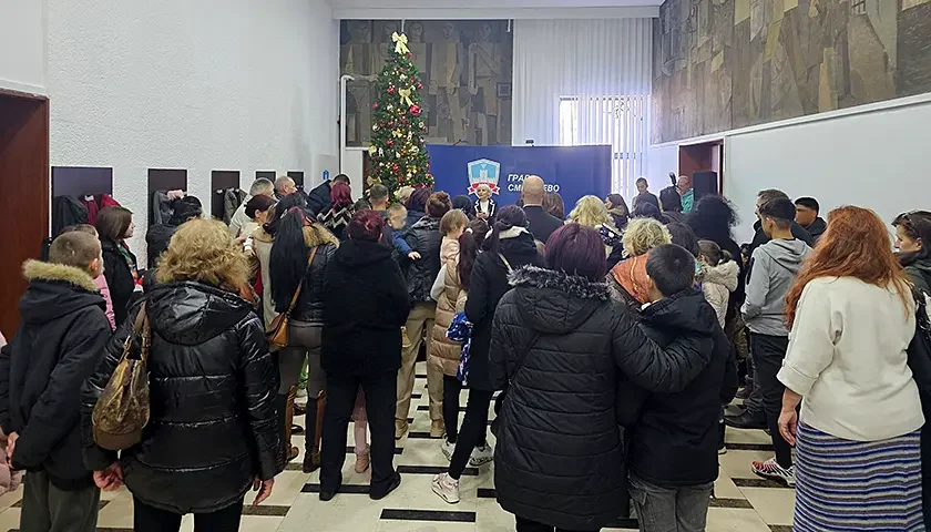 paketici za decu iz hraniteljskih porodica