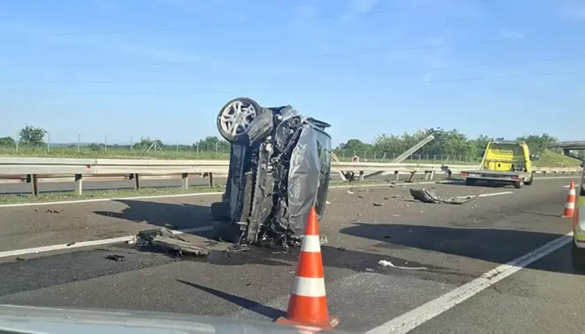 preleteo u suprotnu traku