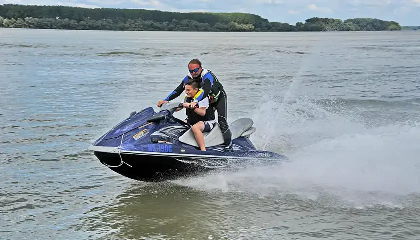 skola motonautike