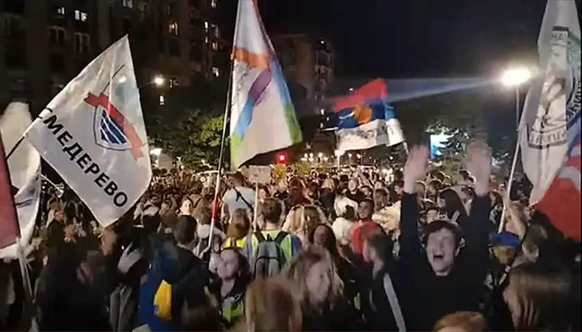 srednjoskolci pesaci 0