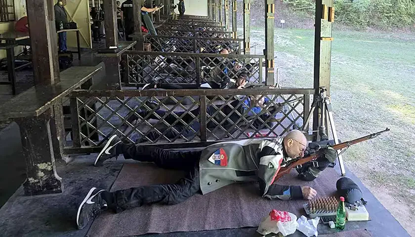 trostav vojnicka puska 1